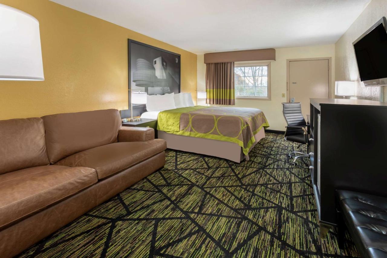 Super 8 By Wyndham Wooster Hotel Eksteriør billede