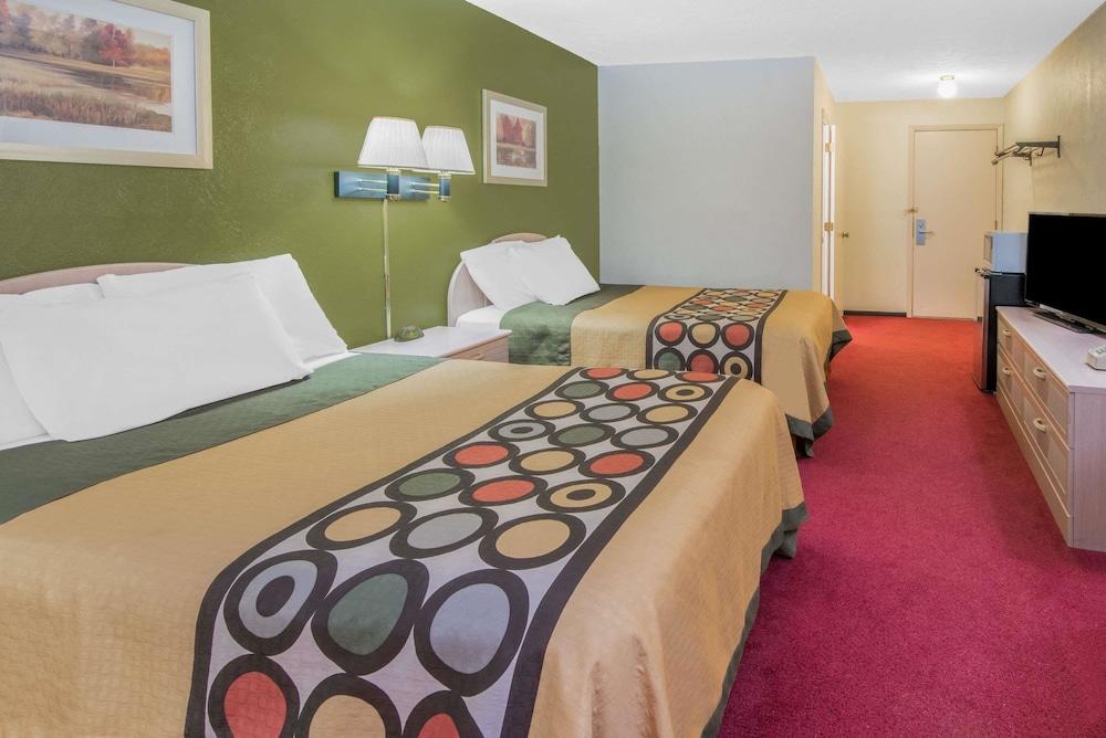 Super 8 By Wyndham Wooster Hotel Eksteriør billede